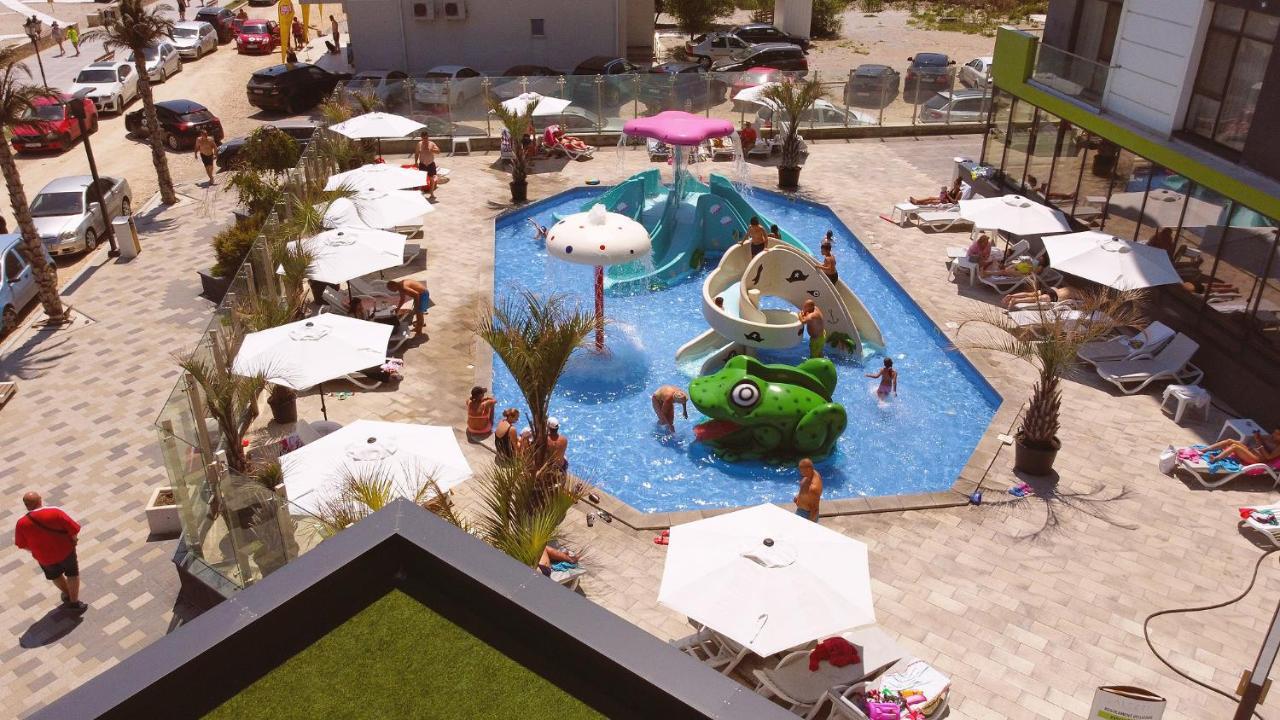 Seascape Apartment Spa N Pool Beach Resort Mamaia Eksteriør bilde
